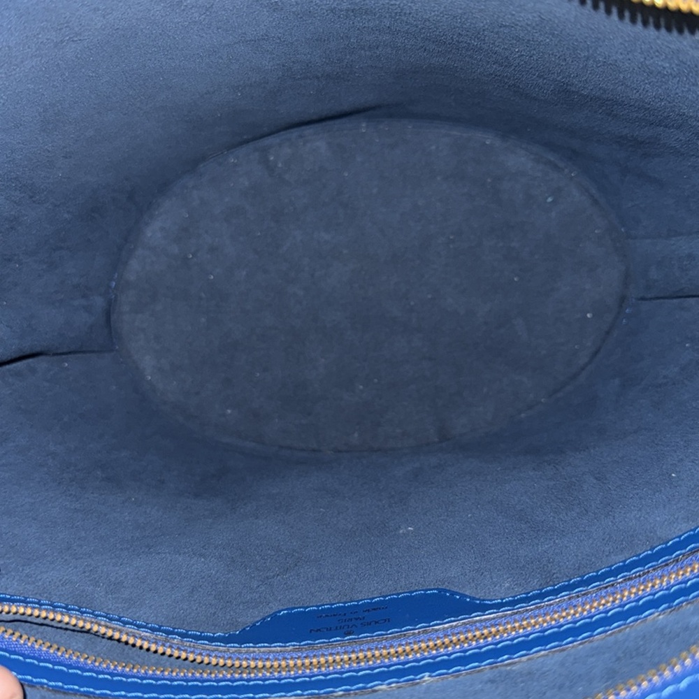 Women’s or Men’s Louis Vuitton Blue Epi Saint Jacques Bag! Excellent Condition - Picture 12 of 17
